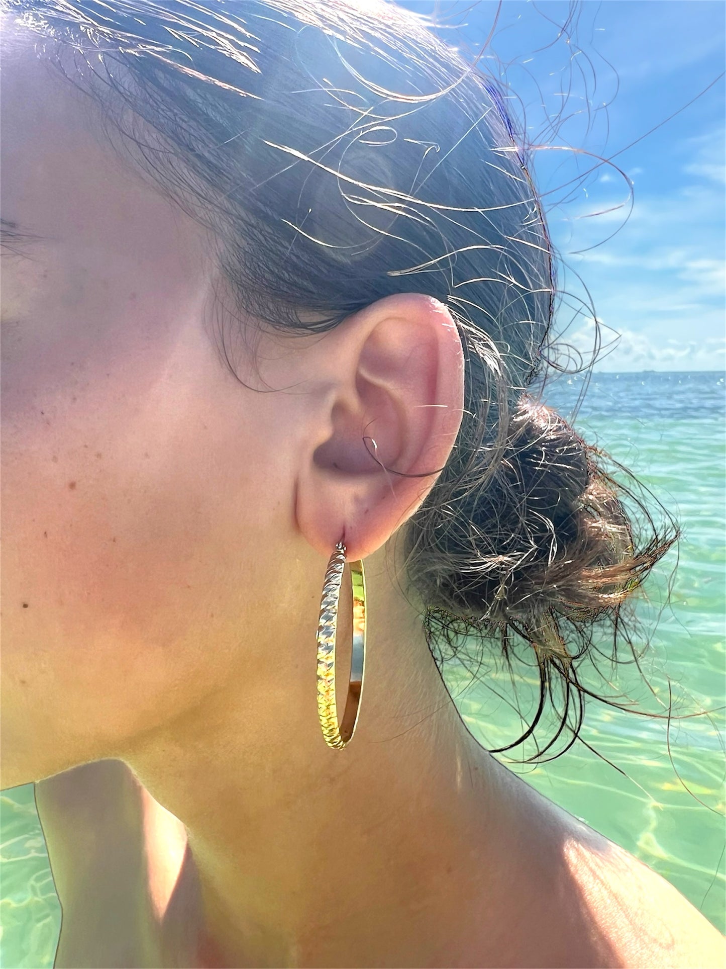 Concave round hoops