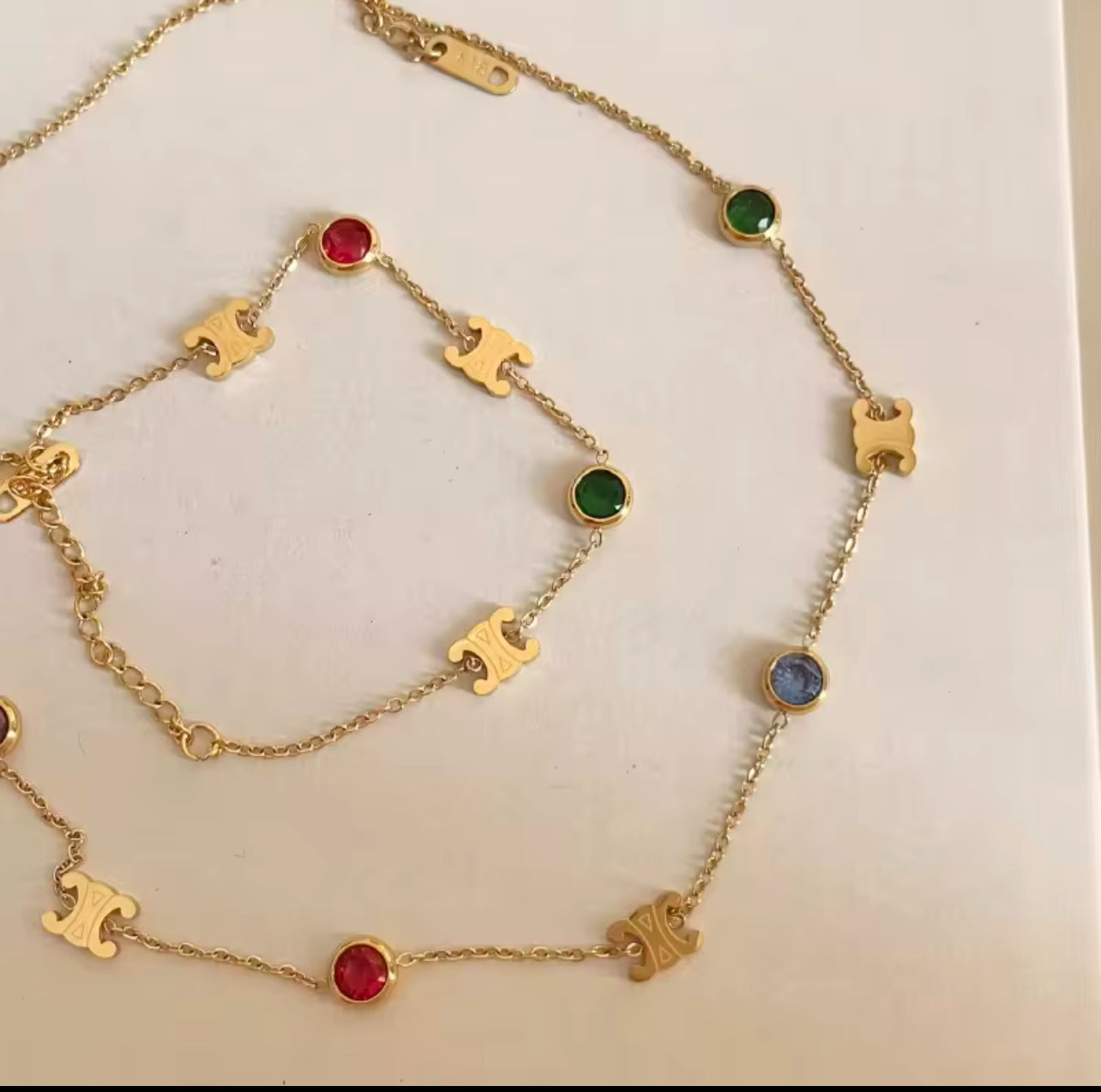 She’s so Seline necklace and bracelet set