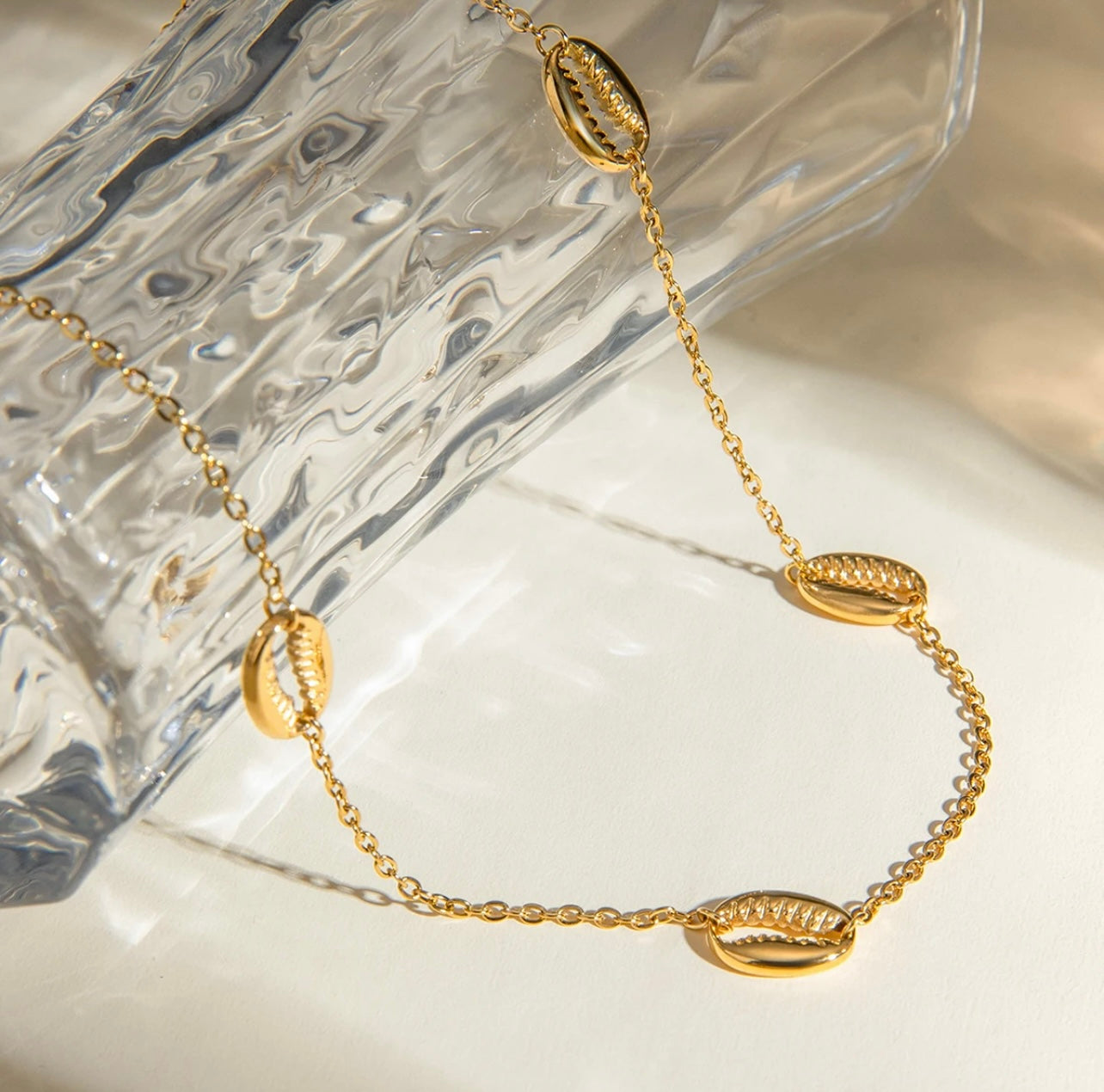 4 shell choker