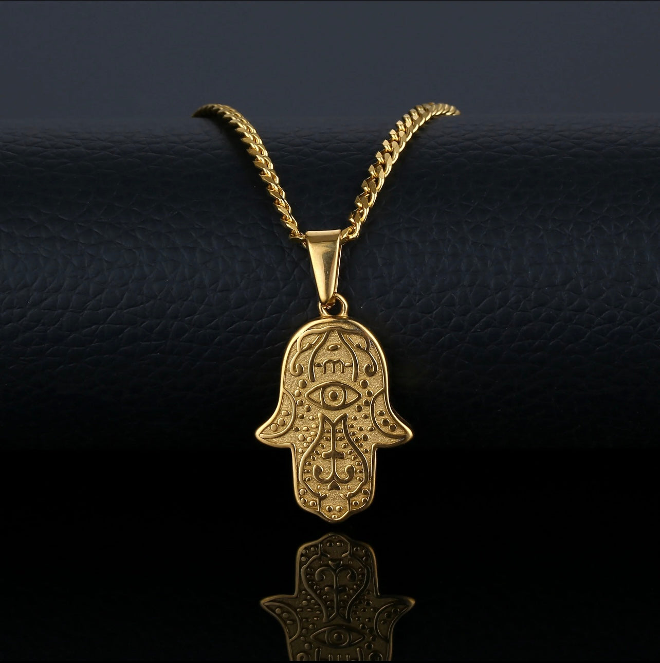 Hamsa thin Cuban link necklace gold.