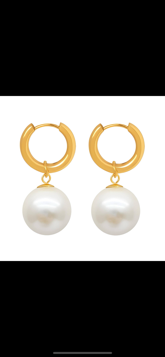 Pearl earrings