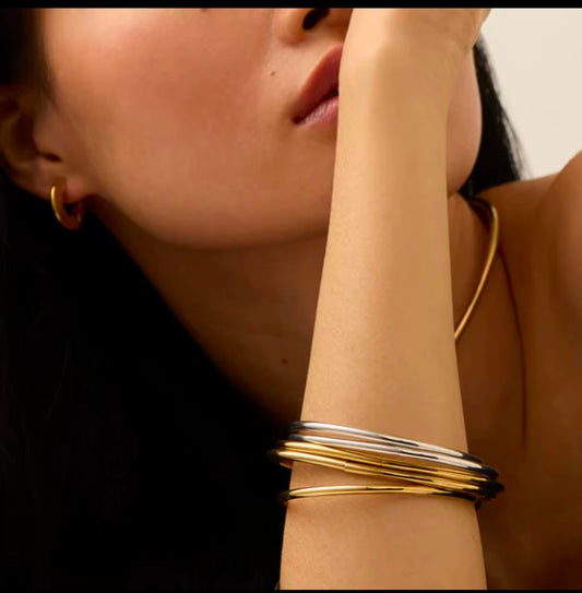 Set of 5 bangles