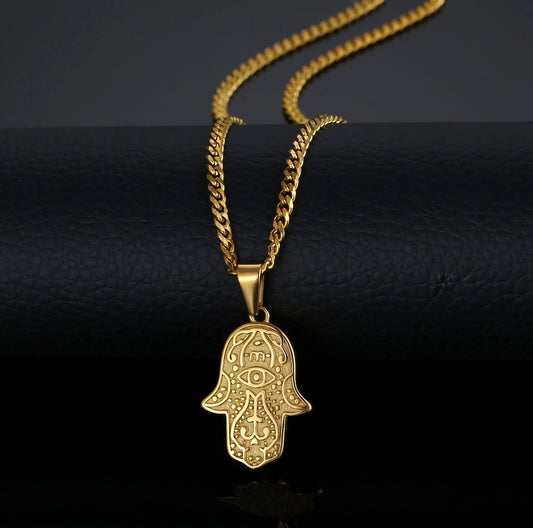 Hamsa thin Cuban link necklace gold.