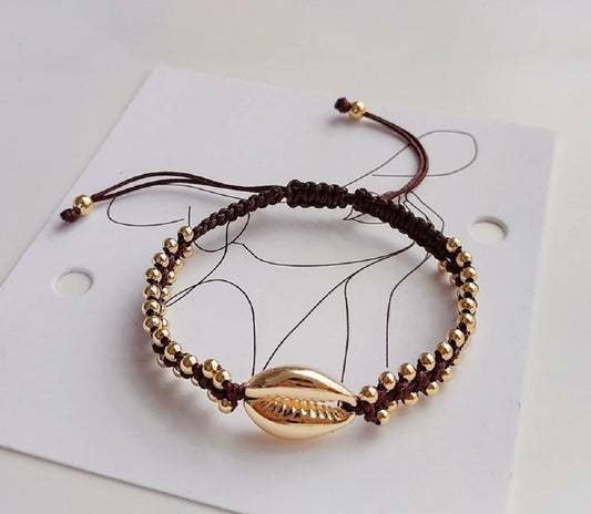 Waterproof handmade braided shell bracelet-brown