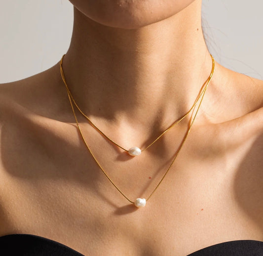Minimalist Double layered pearl necklace