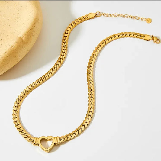 Mírame! Heart Cuban link choker necklace