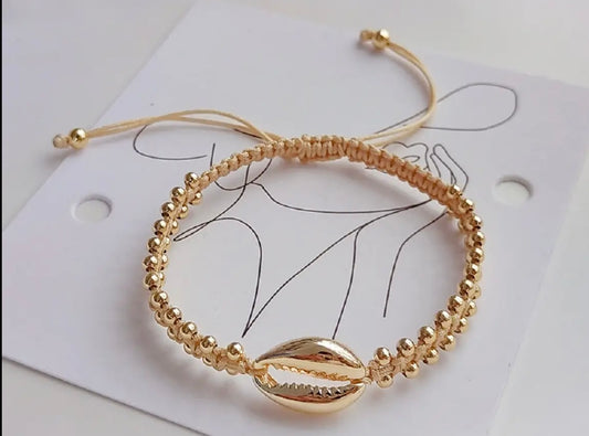 Waterproof handmade braided shell bracelet- beige