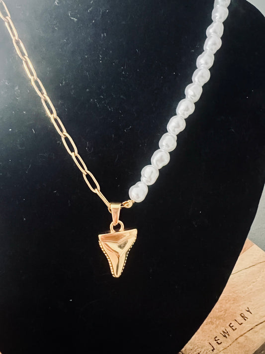 Jaws and dainty pearl necklace