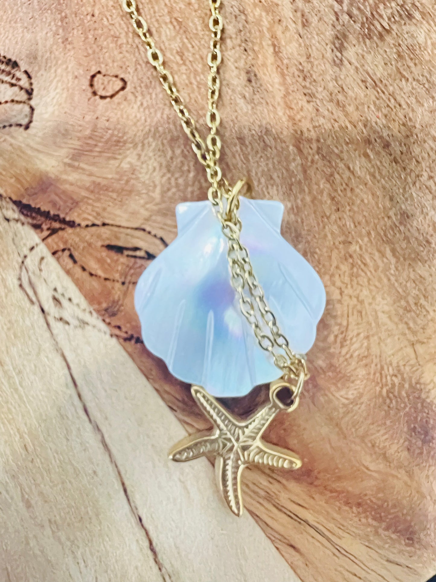 Seashell Mother of pearl starfish Necklace