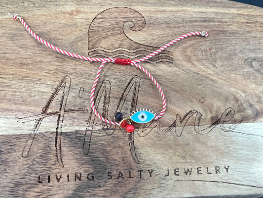 Protection evil eye bracelet with azabache