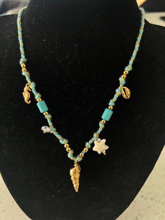 Seashell and horse show rope charm necklace