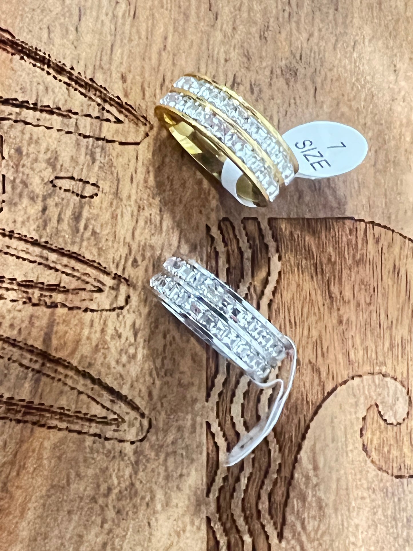 Gold double zircon banded ring